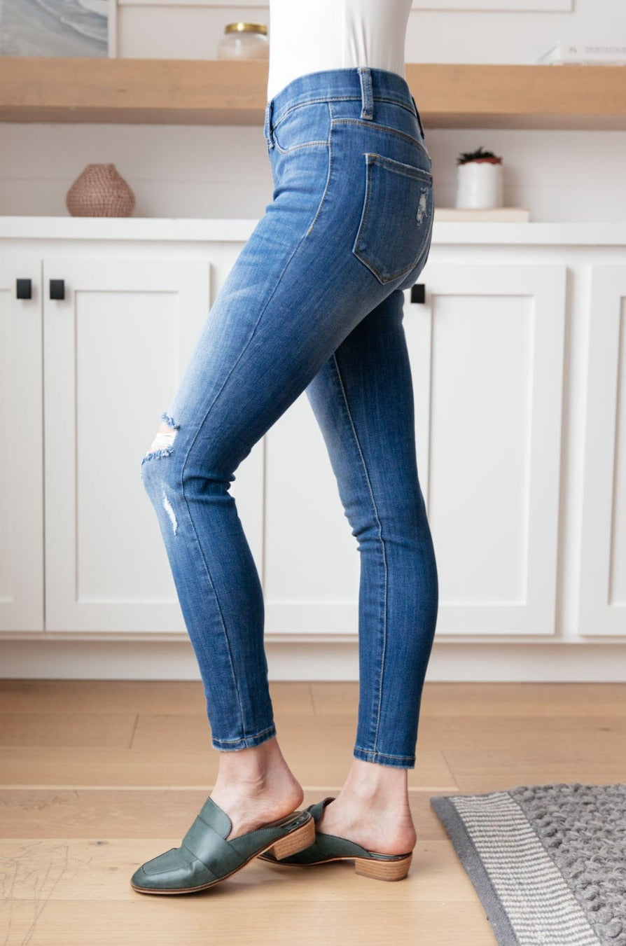 Judy Blue Mid-Rise Skinny Jeggings with Distressing