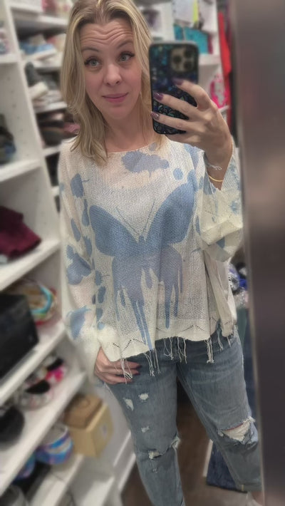 Oversized Butterfly Print Distressed Top from POL - Ivory/Blue